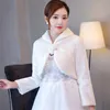 Vestido de noiva de colarinho branco xale primavera nova e quente e moda noiva vestido de dama de honra Qipao com mangas compridas xale de casaco pequeno mpj-0010-a
