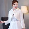 Scialle abito da sposa con collo in pelliccia bianca Primavera nuova sposa calda e alla moda abito da damigella d'onore Qipao scialle cappotto a maniche lunghe MPJ-0010-A