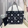 Monogram Läder Klassisk tryckt handväska Hög kvalitet Super Stor kapacitet Shopping Axelväska Neverfull MM Handväskor The Tote Bag Designer Crossbody Bag