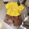 Designer de mode bébé vêtements ensemble t-shirt short enfant en bas âge vêtements décontractés enfants F survêtement enfants garçons dessin animé 2pcs ensemble