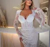 Eleganckie sukienki na bal matarnie długie rękawy V Aplikacje szyi cekiny z koralikami 3D koronkową pustą długość podłogi Podłogowa sukienka wieczorna sukienki ślubne suknie ślubne plus size niestandardowe