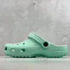 Flipers de espuma de espuma Sandálias de designer clássicas Sapatos de plataforma feminina de verão