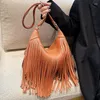 Bolsas de noite Moda Mulheres mãos com borlas de borlas Western boho saco crossbody bolsa de couro com bolsa de ombro de bolsa de couro