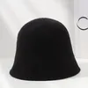 Berretti Cappello da pescatore invernale da donna Cappelli caldi Cloche Berretto da pescatore in pelliccia sintetica Tinta unita Causale