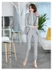 Femmes deux pièces pantalons mode gris Blazer femmes affaires costumes avec pantalon et veste ensembles bureau dames travail porter uniformes OL Styles