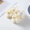 Eerste wandelaars geboren Baby Kid Girl Shoes Floral Print Big Bow Cutout Soft Sole Summer Home Casual Toddler Sandals