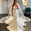 간단한 어깨 인어 신부 드레스 보트 넥 새틴 정원 웨딩 드레스 스윕 기차 vestido de novia