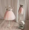 Famille correspondant tenues mère fille robes enfants belles robes de fête d'anniversaire enfants vêtements avec arc Poshoot n'importe quelle taille