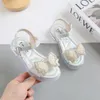 Sandalen Girls Sandalen Zomer Nieuwe kinderen Wild Soft Sole Shoes Girls Pearl Bow Princess Sandals Kids Strandschoenen Wedding Sandalen R230529