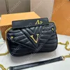 Fashion Womens Designer Crossbody Bag Letters Handle Luxury Shoulder Bag Chain Leather Cross Body Bags Handbags Gold Buckle Purse