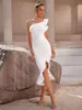 Vestidos casuais 2023 Vestido de bandagem branca de verão para mulheres um ombro de babados na altura do joelho