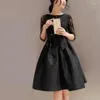 Sukienki swobodne 2023 Vintage koronkowe sukienki w stylu Korean Size Women Paski z muszką eleganckie jesienne tutu