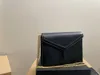 cassandra Messenger Bag tout sac errant élégant peut être simple épaule/cross body/boucle ouverte en métal style design simple pas simple classique obsolète