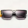 1502 Lüks Tasarımcı Kadınlar İçin Güneş Gözlüğü Erkek Gözlükler Polarize UV ​​Protectoio Lunette Gafas de Sol Shades Goggle Beach Sun Küçük Çerçeve Moda
