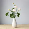 Dekorativa blommor 11 huvuden Artificial Flower Bouquet Mini Lotus Green Leaf Plants Home Table Decor Ornament Garden Pool Decoration Lily 12