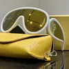 Lyxdesigner solglasögon för kvinnliga glasögon UV -skydd mode solglasögon bokstav avslappnad glasögon mycket bra