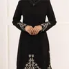 エスニック服2個セットイスラム教徒の女性アバヤ刺繍されたトップス長いマキシスカートeid kaftanターキーイスラムアラブドレスドバイ衣装