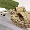 Designer Sandaal Mode Dikke Zool Slipper Merk Dames Slide Sandaal Met Lnterlocking G Indoor Home Mooie Sunny Beach Man vrouw Slippers