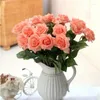 Kwiaty dekoracyjne 11pcs prawdziwy dotyk jedwabny róża sztuczna ślub bukiet sztuczna impreza kwiatowa