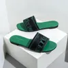 Zapatillas de diapositivas de tela bordada de lujo Diapositivas de diseñador para mujer Sandalias de paseo por la playa de verano Moda Tacón bajo Zapatillas planas Zapatos Tamaño 36-42