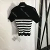 Knitted Women Tees Metal Button Projektanci damski dzianiny w paski z krótkim rękawem dla kobiet