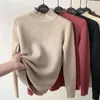 Kvinnors tröjor koreanska turtleneck smala förtjockas plus veet tröja kvinna 2023 vinter stickade tröjor avslappnad fleece fodrad varma stickkläder