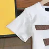 Conjuntos de roupas de marca de luxo para bebês e crianças, roupas de marcas clássicas, roupas infantis, verão, manga curta, shorts com letras, camisa fashion SS