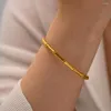 Bangle Greata 18k золота с покрытием из нержавеющей стали бамбуковые браслеты браслеты для женщин Белый эмалевой геометрический браслет