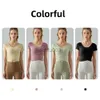 Dames T-shirt Kaycee Cross Geplooid T-shirt met korte mouwen Dames Top Geïntegreerd borstkussen Nude Fit Sport Fitness Top Outfit Suit J2305