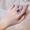 Rings de cluster delicado delicado prata de prata feminina grande redonda vermelha rubi zircão ringue senhoras garotas festas de casamento jóias por atacado