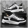 Spring Autumn Casual Non-Slip Fashion Shoes Men's Breathable Lace-up Chic Sneakers Manliga bekväma all-match män skor