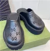 QW marque de luxe Plate-forme pour femmes pantoufles perforées sandale Summer Shoe Top designer pantoufles pour femmes Couleurs bonbon Clear High Heel Height 5.5CM pantoufles de plage EUR35-42