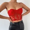 Schwarzes Spicy Girl gespleißtes 3D-Blume-Stahlring umwickelte Brust, Fischgräte, schmale Passform, Tanktop für Damen