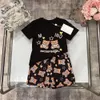 Fashion New Brand 23SS Child Designer Centrhe Set Letter Bear Childrens Kids Short T-shirt Print Shorts Set Suit Brand Boys Vêtements Coton Tees 90-160