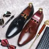 Nouveaux hommes chaussures habillées gland mocassins bout pointu peint noir marron chaussures décontractées pour hommes costume formel en cuir véritable Oxford chaussures