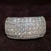 Luxe Verharde CZ Sprankelende Dames Ringen Voor Bruiloft Hoge Kwaliteit Zilver Kleur Brede Ring Verlovingsfeest Mode-sieraden