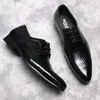 Luxe slangpatroon trouwschoenen Men Dress Leather Church Shoes Black Patent Leather Oxfords Sociale heren Pak Casual Business