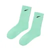 Новые чистые цвета высокие трубки спортивные носки NK Мужчины и женщины хлопковые носки Wild Ins Tide Nops Оптовые