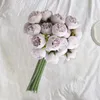 Dekorativa blommor Romantisk simulering Bukett Faux Silkduk Ingen vattning Rensad textur Artificial Rose Home Decor