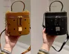 Bolso de mano de alta calidad Bolso de moda Lady Crossbody Cadena Bolsos Mujeres Messenger Moda Bolsos de hombro Diseñadores Bolsa con bolsa para el polvo