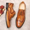 Handgemaakte mannen bruiloft oxford brogue schoenen echt rundleer elegante mannen jurk schoenen zwart bruin lace up vintage formele schoen