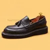 Semelle épaisse chaussures italiennes hommes chaussures habillées en cuir véritable noir marron Oxfords hommes chaussures de mariage gland mocassins formels chaussures hommes