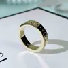 Дизайнерское ювелирное ожерелье кольцо кольцо мужчина мужчина -любители та же самая красота простые приливы пары розового золота кольцо