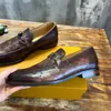 Diseñador Verano Hombres Mocasines flexibles Moda Ropa formal Banquete Mocasines principales Cuero de vaca lujo Alta calidad Moda Guante Mocasines Tamaño 38-45