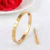 designer armband Love Screw Bracelet Mode luxe armbanden 18K Goud Zilver Roestvrij staal Diamant Dames Man Hoge kwaliteit Multi Color Cuff Wedding Mother Day