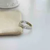 Diseñador de joyería, pulsera, collar, anillo, antigua estrella pentagonal de color ahuecada para parejas masculinas y femeninas, el mismo par de anillos.