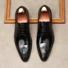 Haute qualité en cuir véritable chaussure pour hommes oxford à lacets à la main Brogue noir marron chaussures bureau affaires chaussures formelles pour hommes