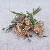 装飾的な花ビンテージ小さな花束デイジー人工ユーカリフルーツバンチホームデコレーションウェディングブライダルPOプロップ