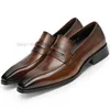 Zapatos Oxford de boda hechos a mano para hombre, zapatos de vestir planos de cuero genuino negro y marrón, mocasines formales de negocios de verano de diseñador de lujo