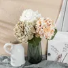 Flores decorativas, flores artificiales, románticas, realistas, sin riego, simulación de hortensias, ramo de mano nupcial DIY, decoración falsa para el hogar